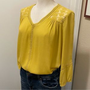 JohnPaulRichard mustard yellow lacy blouse NWT